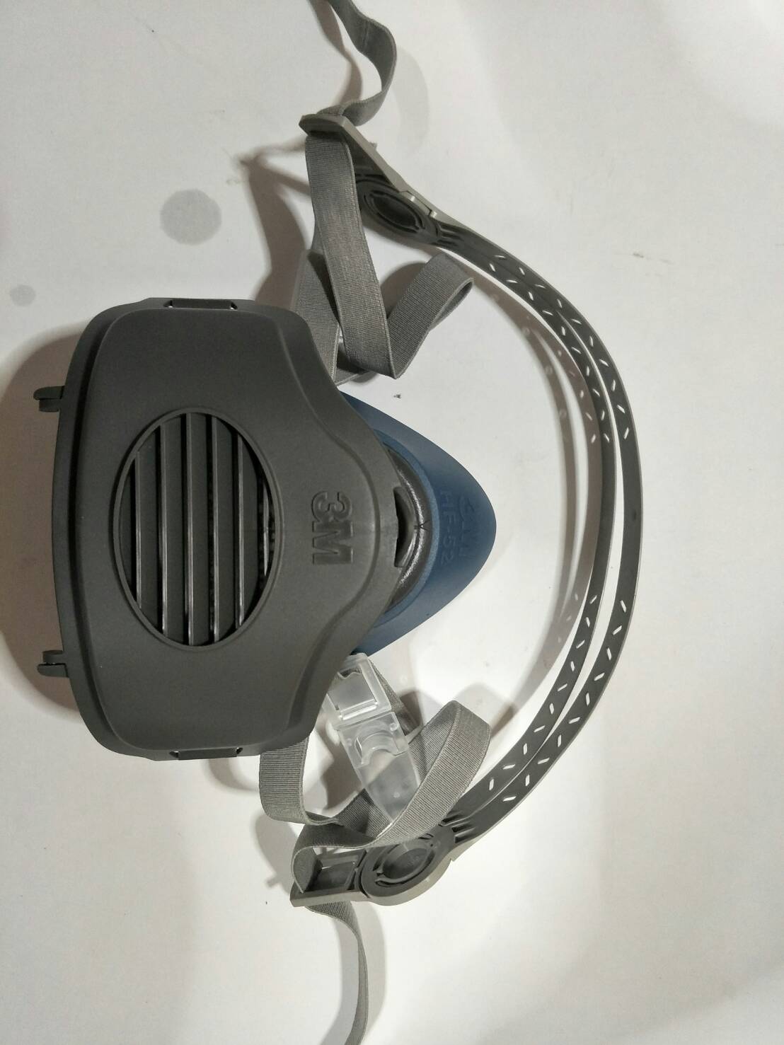 OT66 หน้ากาก 3M รุ่น HF-52 กันฝุ่น 2.5PM แก๊สพิษ ฝุ่นละอองเชื้อต่างๆ คุณภาพสูงพร้อม ไส้กรอง 20 ชิ้น