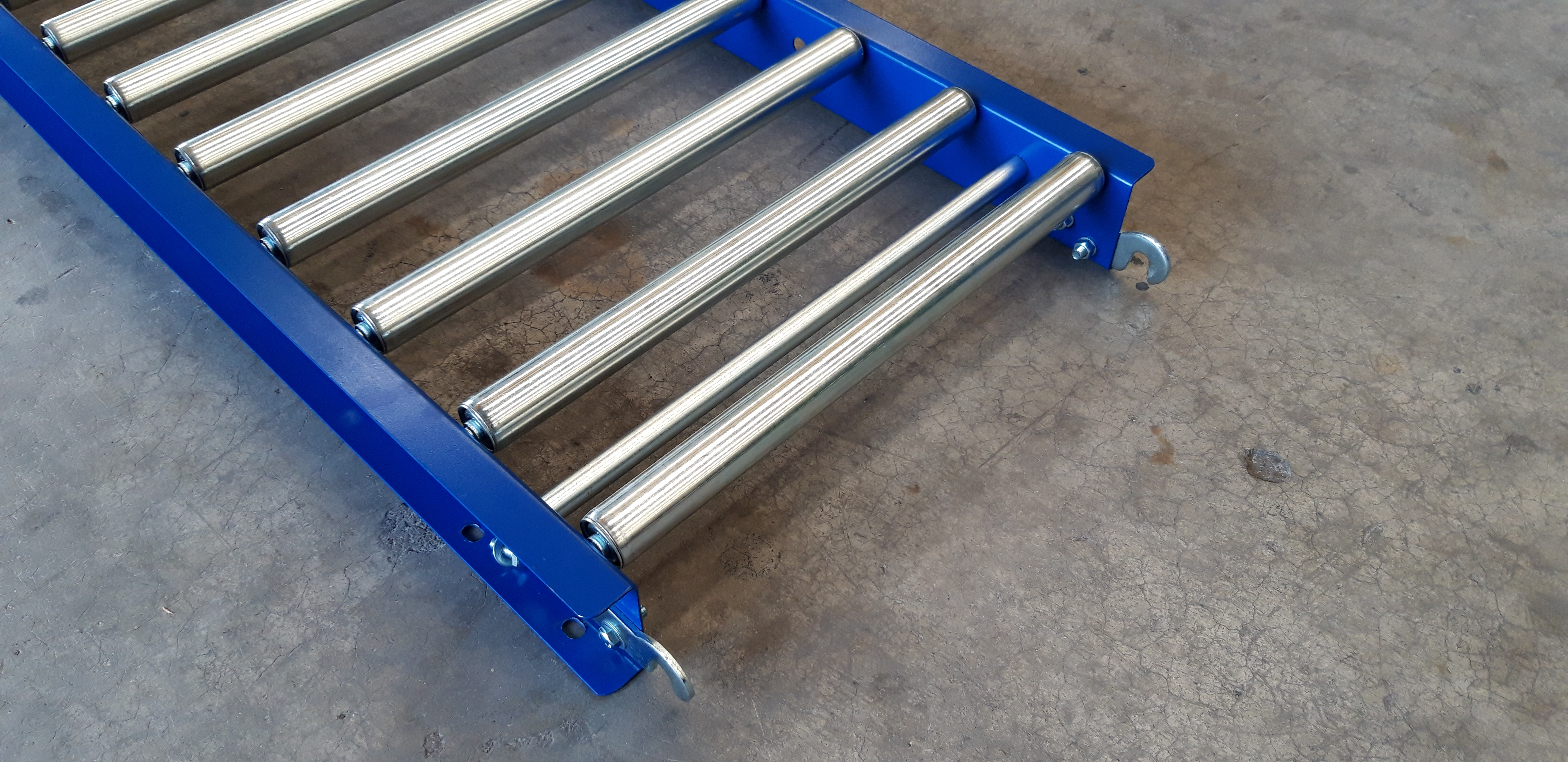 SPEEDWAY รางลูกกลิ้งลำเลียงสินค้า กว้าง 40 cm ยาว 2 M ( Model SR32B - 4020 )