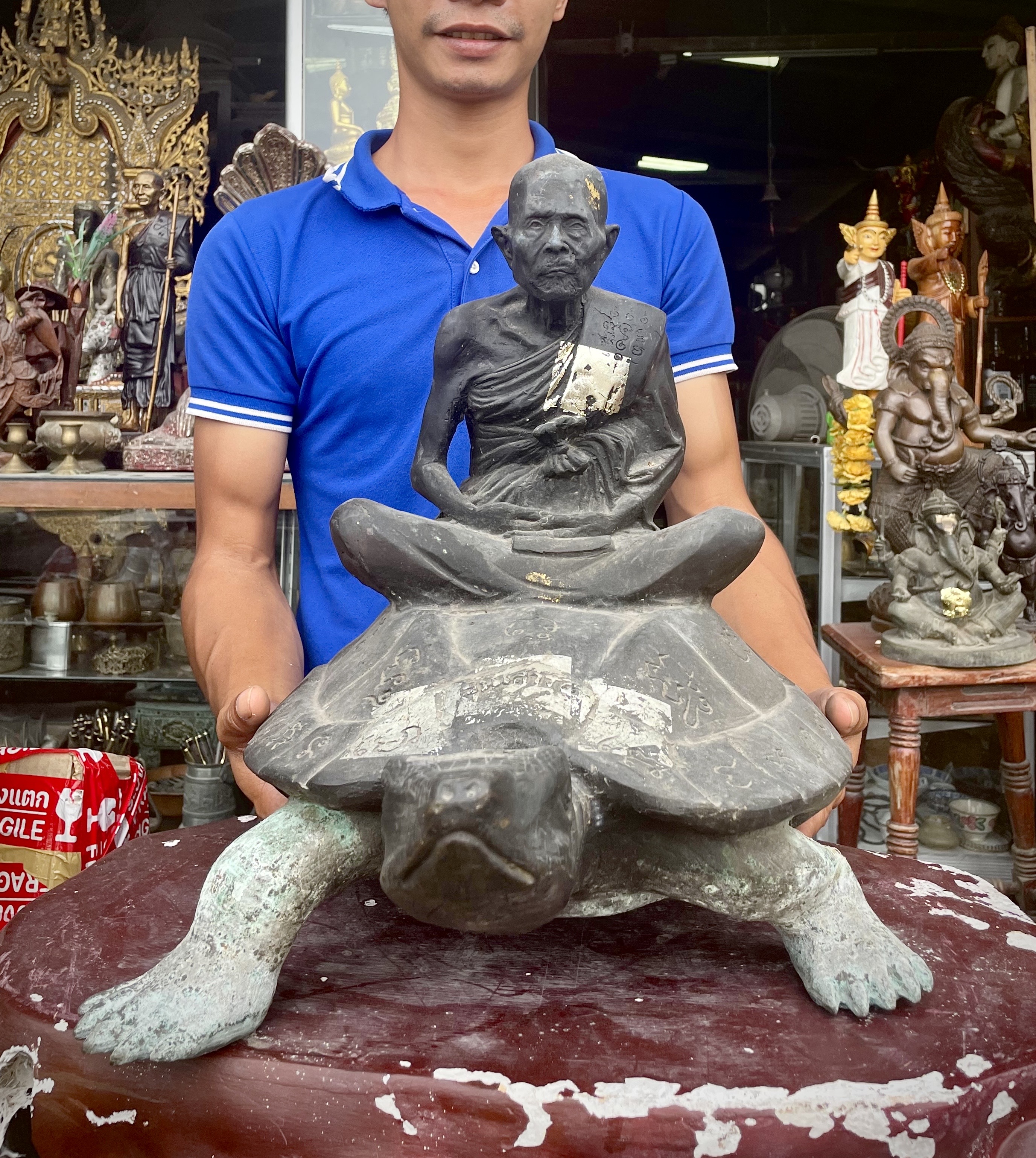 หลวงปู่หลิวหน้าตัก9นิ้ว วัดไร่แตงทอง รุ่นเสาร์ห้า ทองเหลือง