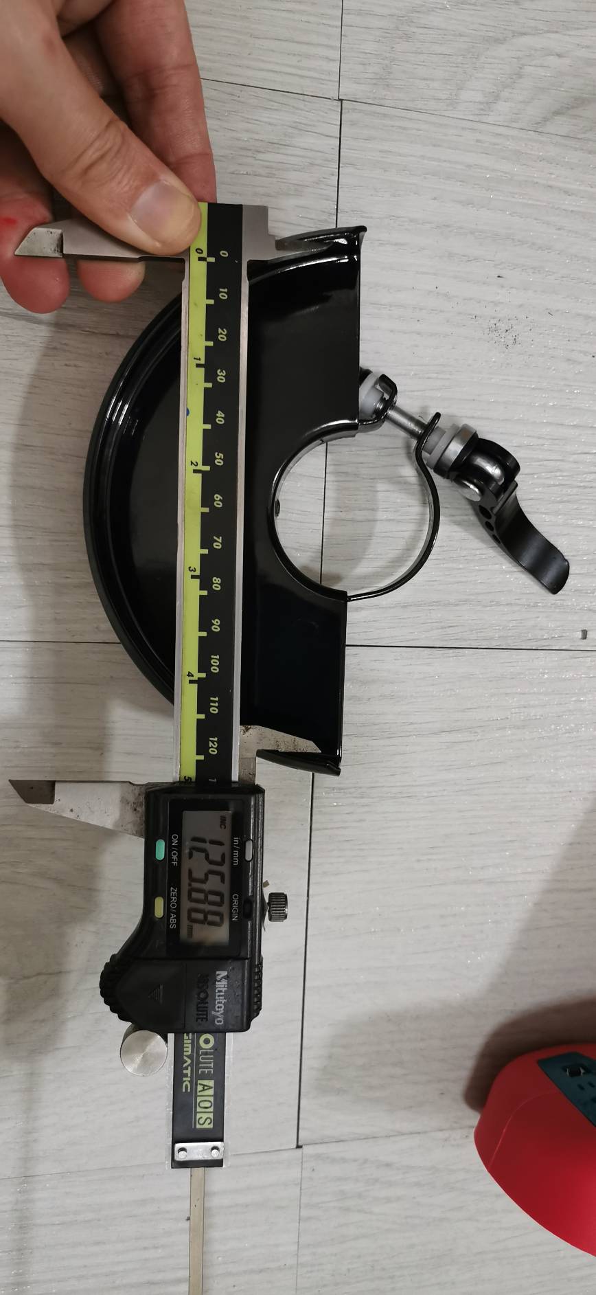 GA05 บังใบปลดเร็ว สำหรับหินเจียร 4 นิ้ว คอกลม 43 มิล รุ่นใส่ใบตัด 5 นิ้ว 125 มิล