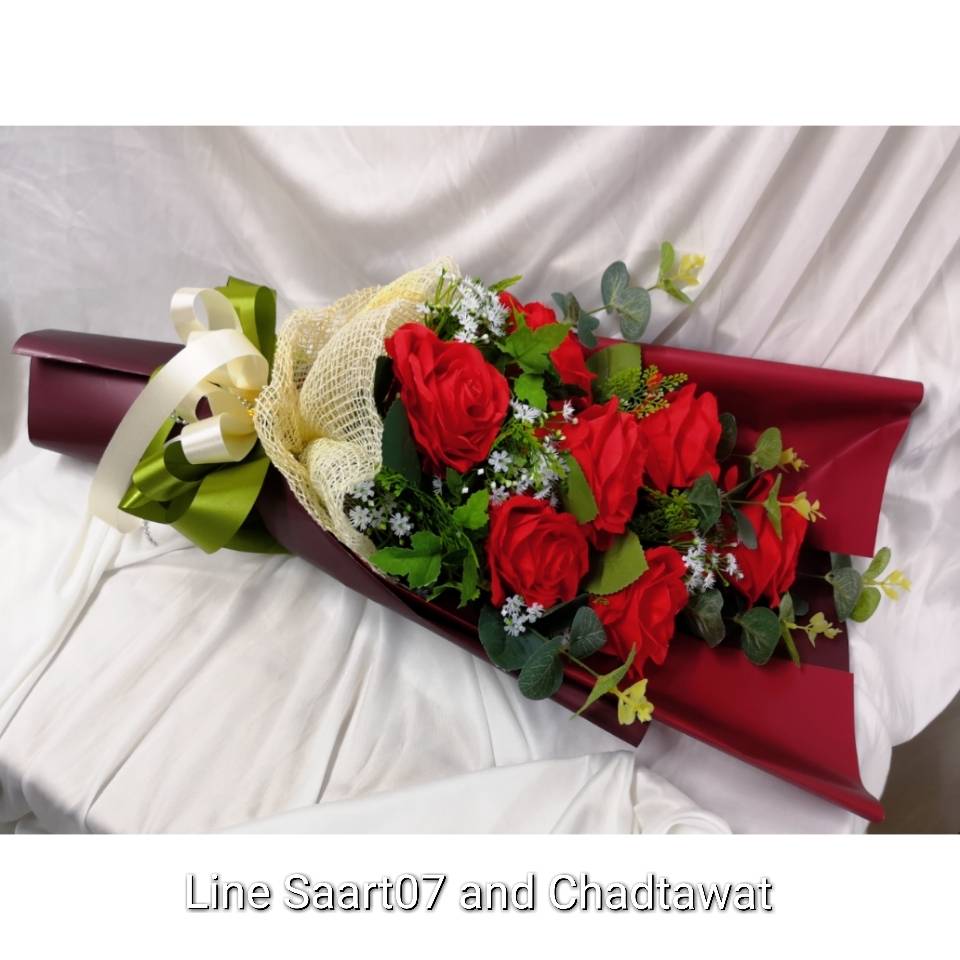 ช่อดอกกุหลาบแดง ทรงสูง