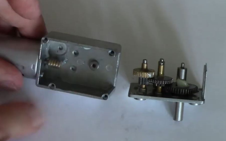 MO06 มอเตอร์ทดเกียร์ JGY-370 12V DC แกนเพลา 6 มิล แรงบิดสูง 40 รอบ/นาที สำหรับ DIY