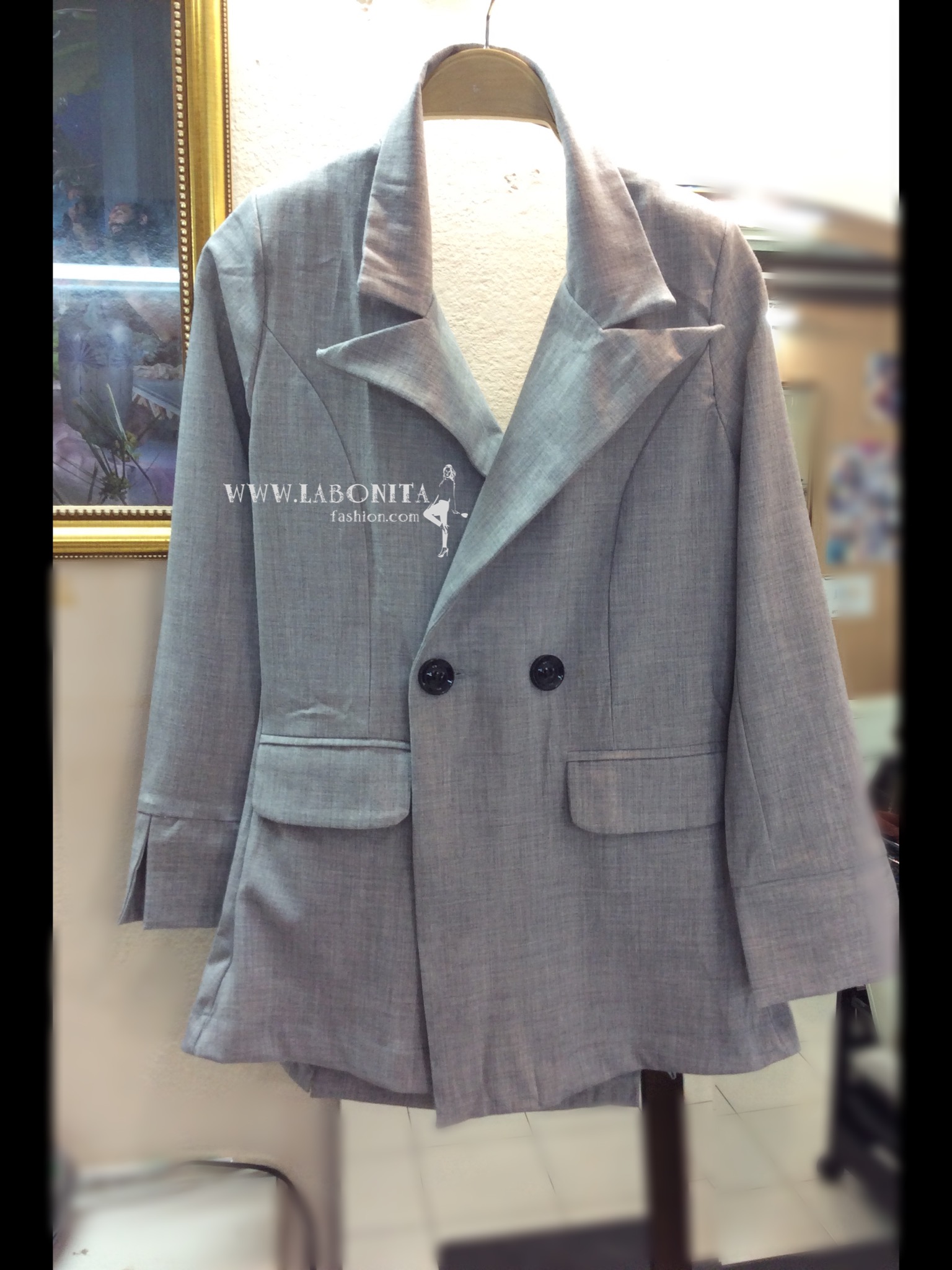 Blazer เสื้อสูทปกแบบ tailor ดีเทลด้านหลังถ่วง งานแบบเกร๋มากกก ผ้าดี๊ดี นุ่มมมมมมากกกบอกเลย