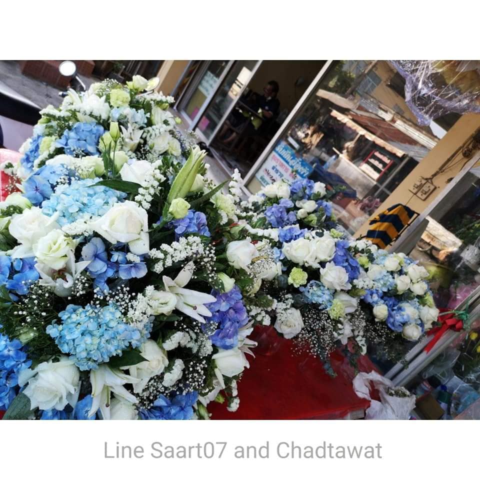 สแตนดอกไม้เปิดงาน พร้อมตัดริบบิ้น Grand Opening