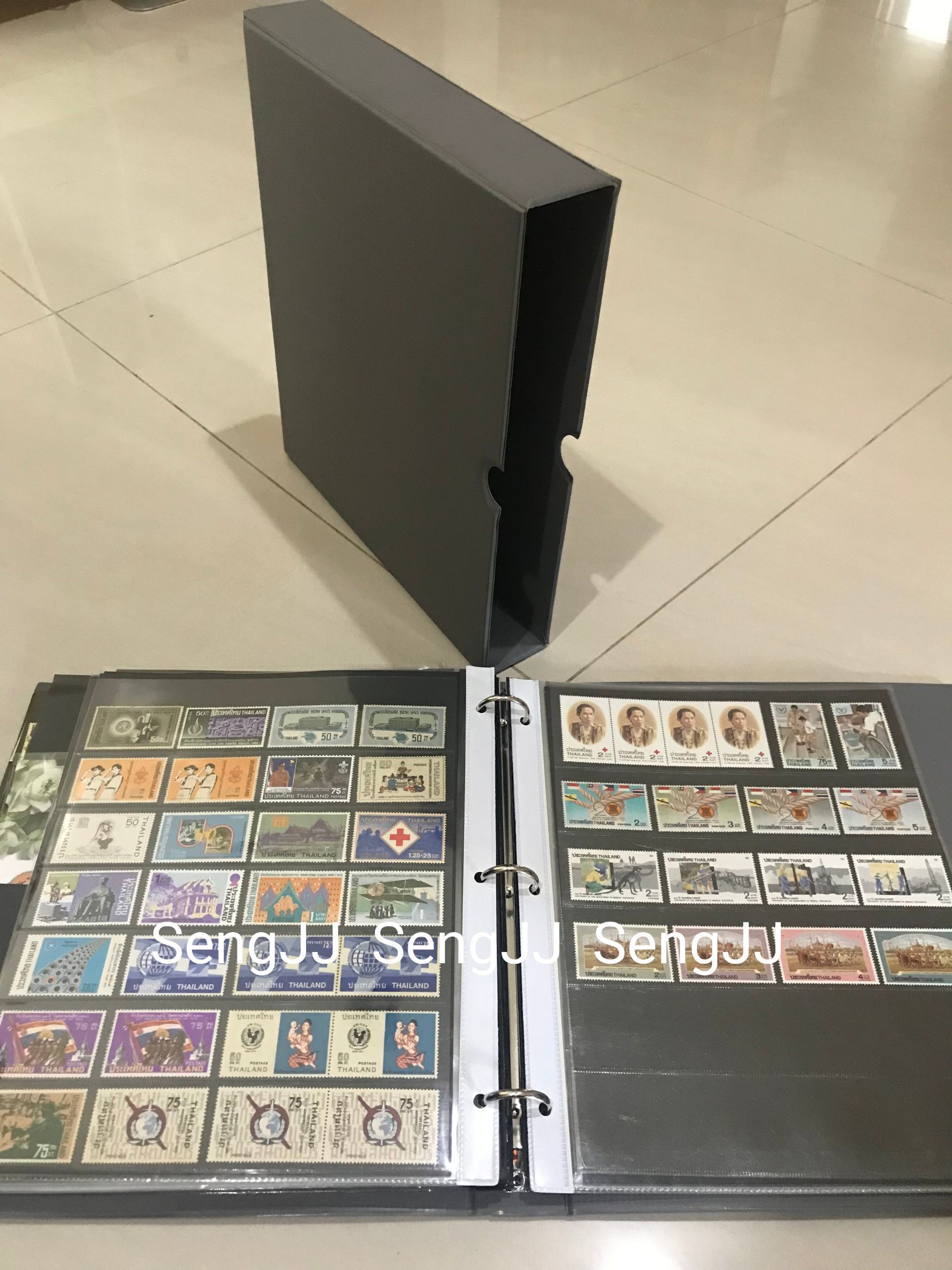 อัลบั้มสะสมแสตมป์ เซลลูลอยด์อย่างดี สำหรับนักสะสม