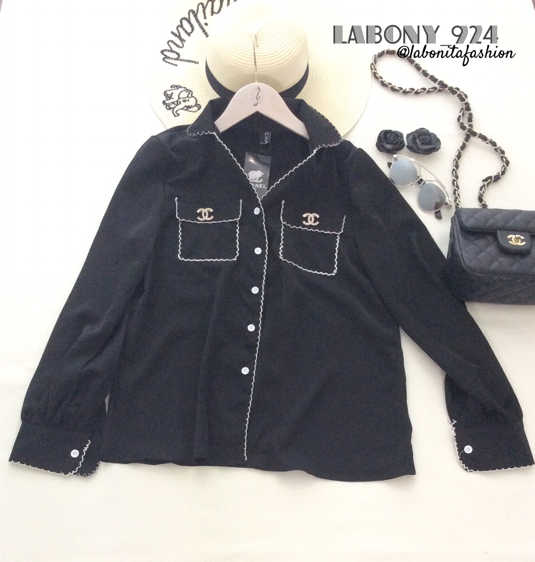 เสื้อเชิ้ตเกาหลี ปกฮาวายสีดำ มาพร้อมเข็มกลัดชาแนล งานป้ายแบรนด์ตามรูป