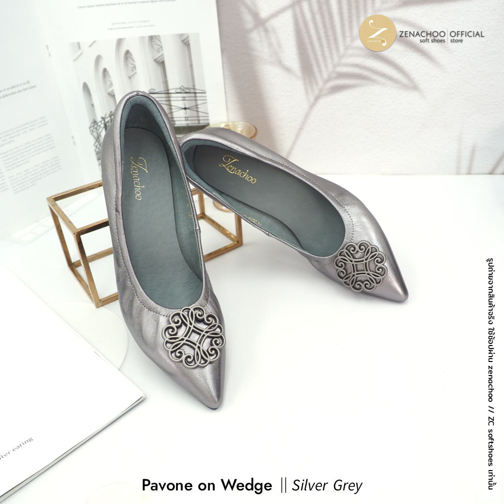 ทรงเตารีด ที่ใส่สบายที่สุดทรงปกติ:เปลี่ยนไซส์ได้-ไม่รับคืน Zenachoo Pavone Wedge สูง 2 นิ้ว รองเท้าหนังแกะแท้ ใส่สบายมาก
