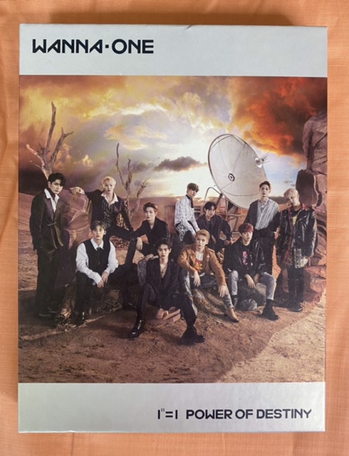 WANNA ONE [1¹¹=1 POWER OF DESTINY] 1st Album 2018