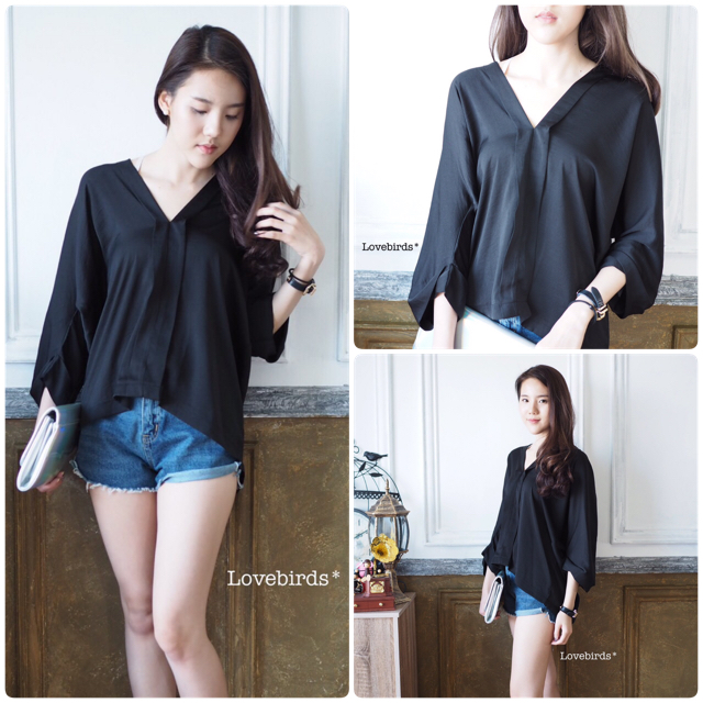 New!!!! Silk blouse Y neck เสื้อแขนชายกว้าง คอY ยาวถึงปลาย งานผ้าไหมเนื้อไม่หนา ผ้านุ่ม ลื่น พริ้วมากๆ ผ้าทรงทิ้งตัว ขอบอกว่าผ้าดีสุดๆๆไม่ผิดหวังแน่นอนค่า น่ารักมากๆค่า