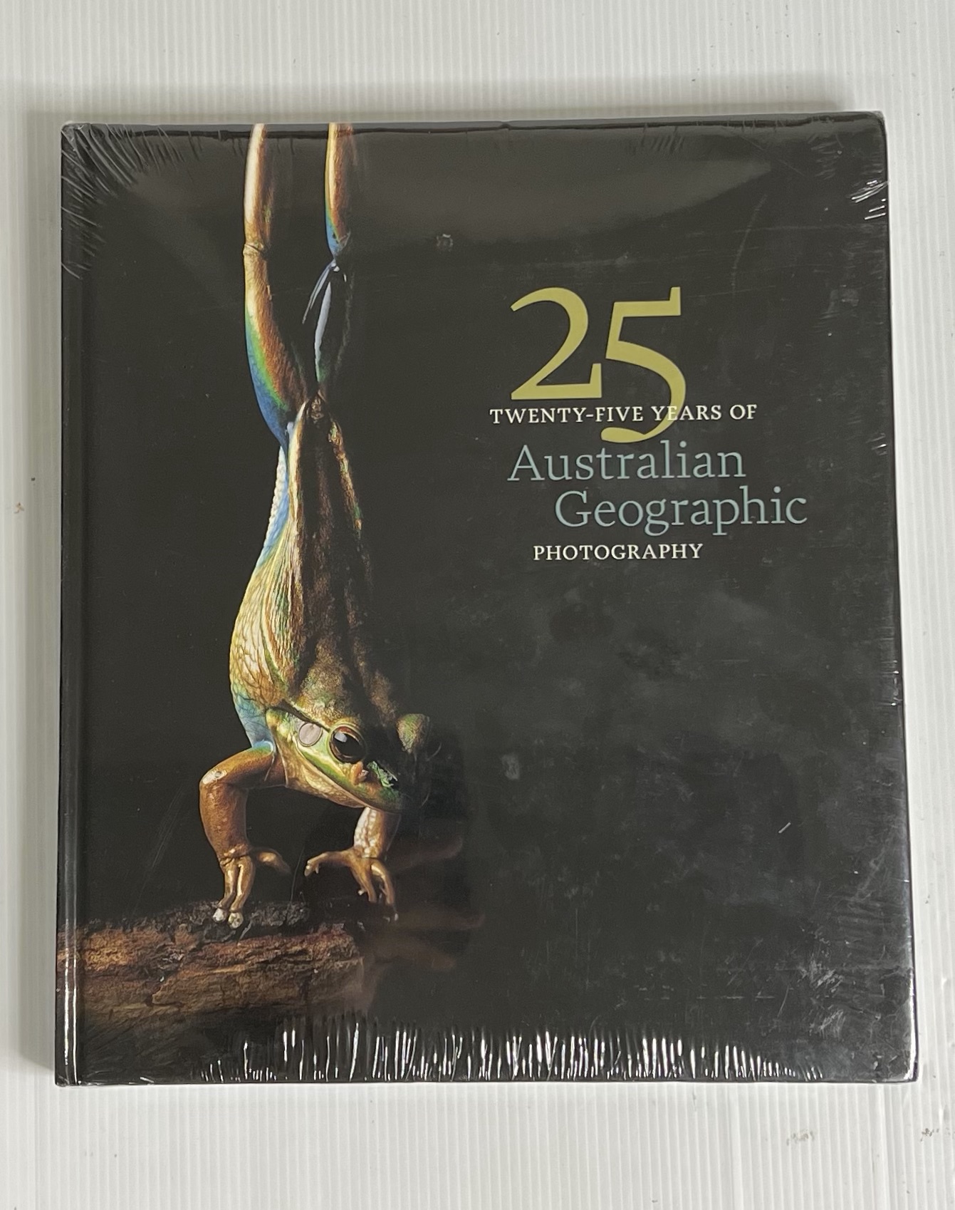 Twenty-Five years of Australian Geographic Photography Australian Geographic 1 May 2020 100% Hardcover