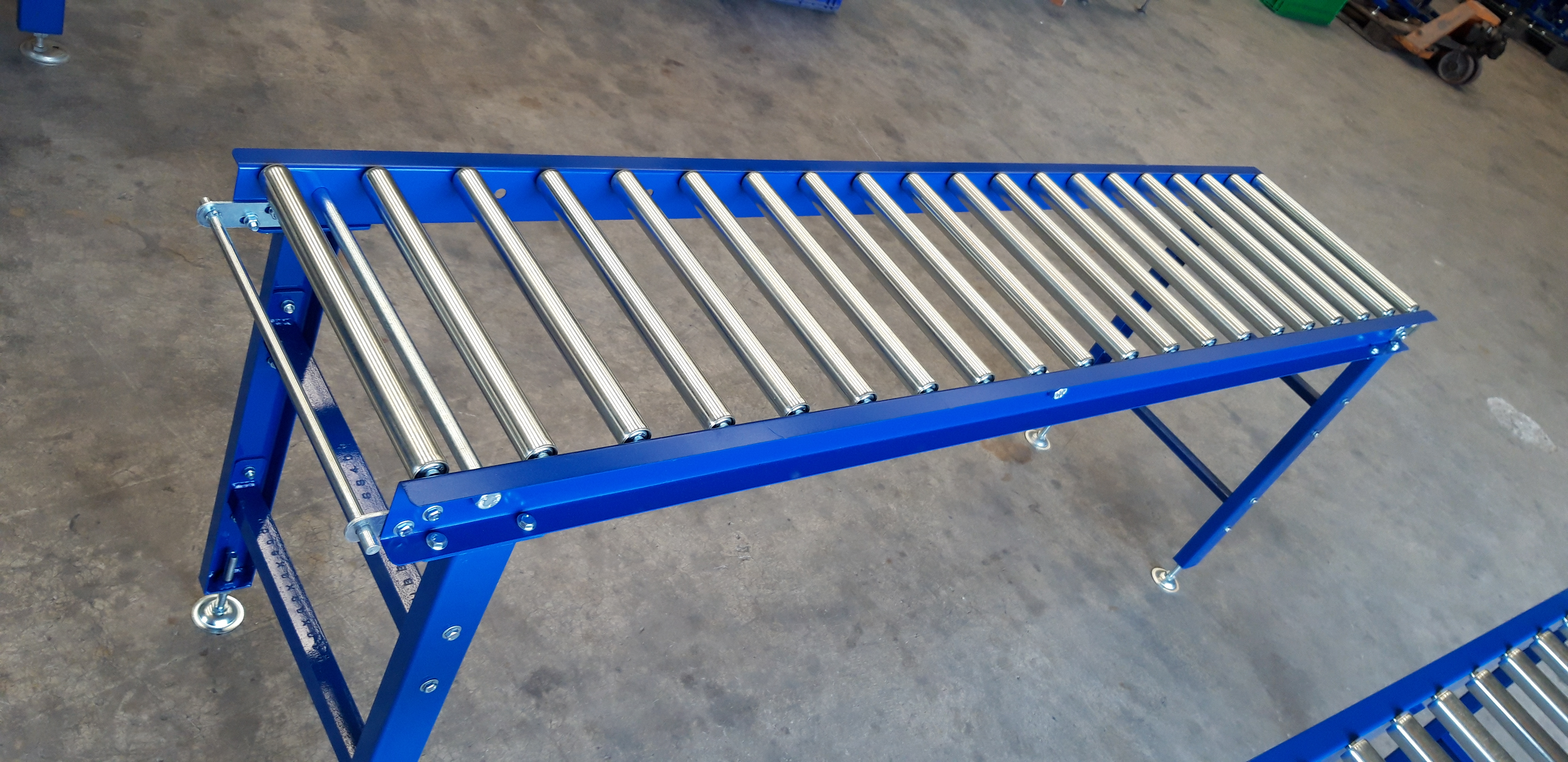 SPEEDWAY รางลูกกลิ้งลำเลียง กว้าง 40 ซม. ยาว 2 ม. สูง 75 ซม. ( Model SR32B 402075 )