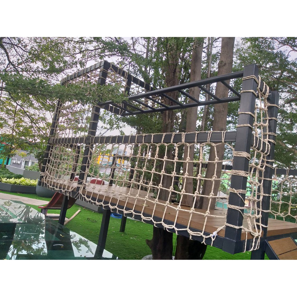 ราวสะพานตาข่ายกันตก ตาข่ายบ้านต้นไม้ ตาข่ายทำสะพาน สูง 95 cm. ยาว 3 m.