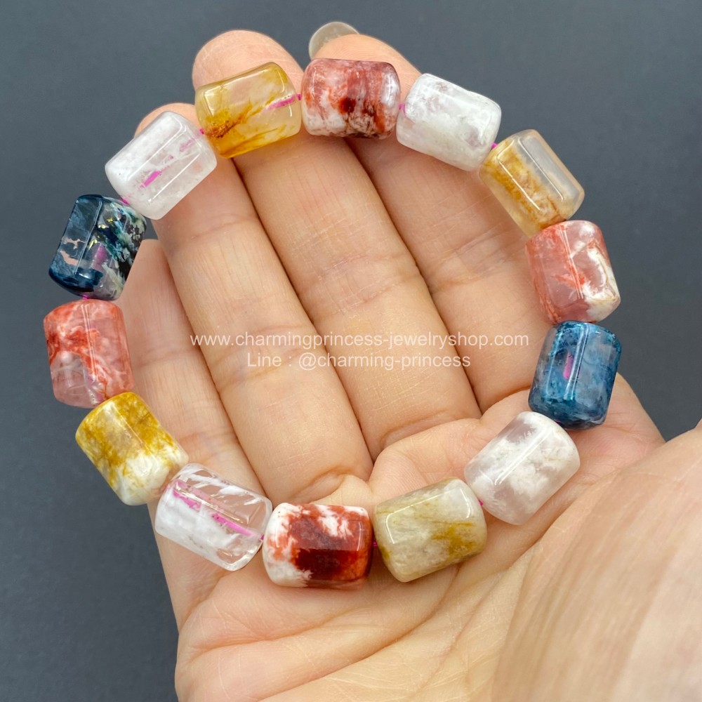 Sericite เซริไซต์ 14x10 mm เป็นตัวแทนทรัพย์สินและความร่ำรวย หินมงคลที่ช่วยดึงดูด เจริญก้าวหน้า รวมถึงทรัพย์สินเงินทองมาสู่ผู้ครอบครอง ช่วยนำพาชัยชนะและความสำเร็จในด้านสุขภาพ ช่วยทำให้ผ่อนคลายหายเครียดจากเรื่องต่างๆที่แบกเอาไว้อยู่ให้เบาลงและหายไป ทำให้ผู้