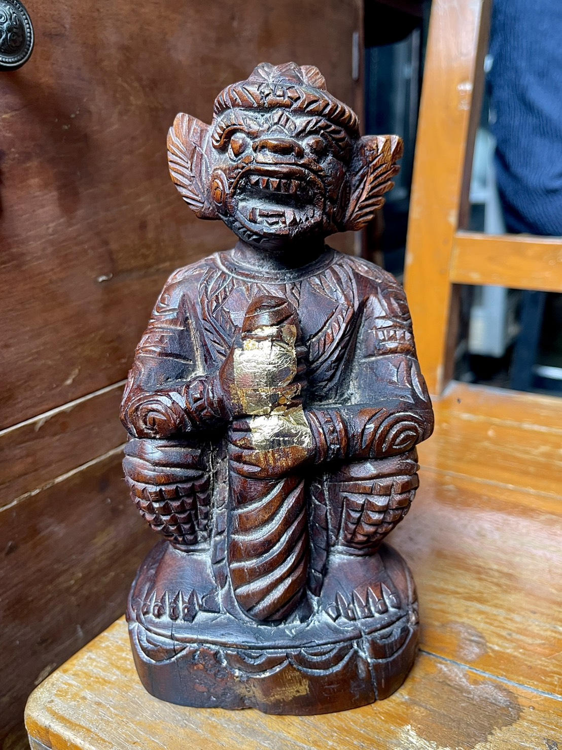 หนุมานไม้สักแกะสลัก หลวงพ่อดิ่ง วัดบางวัว หนุมานไม้โบราณ