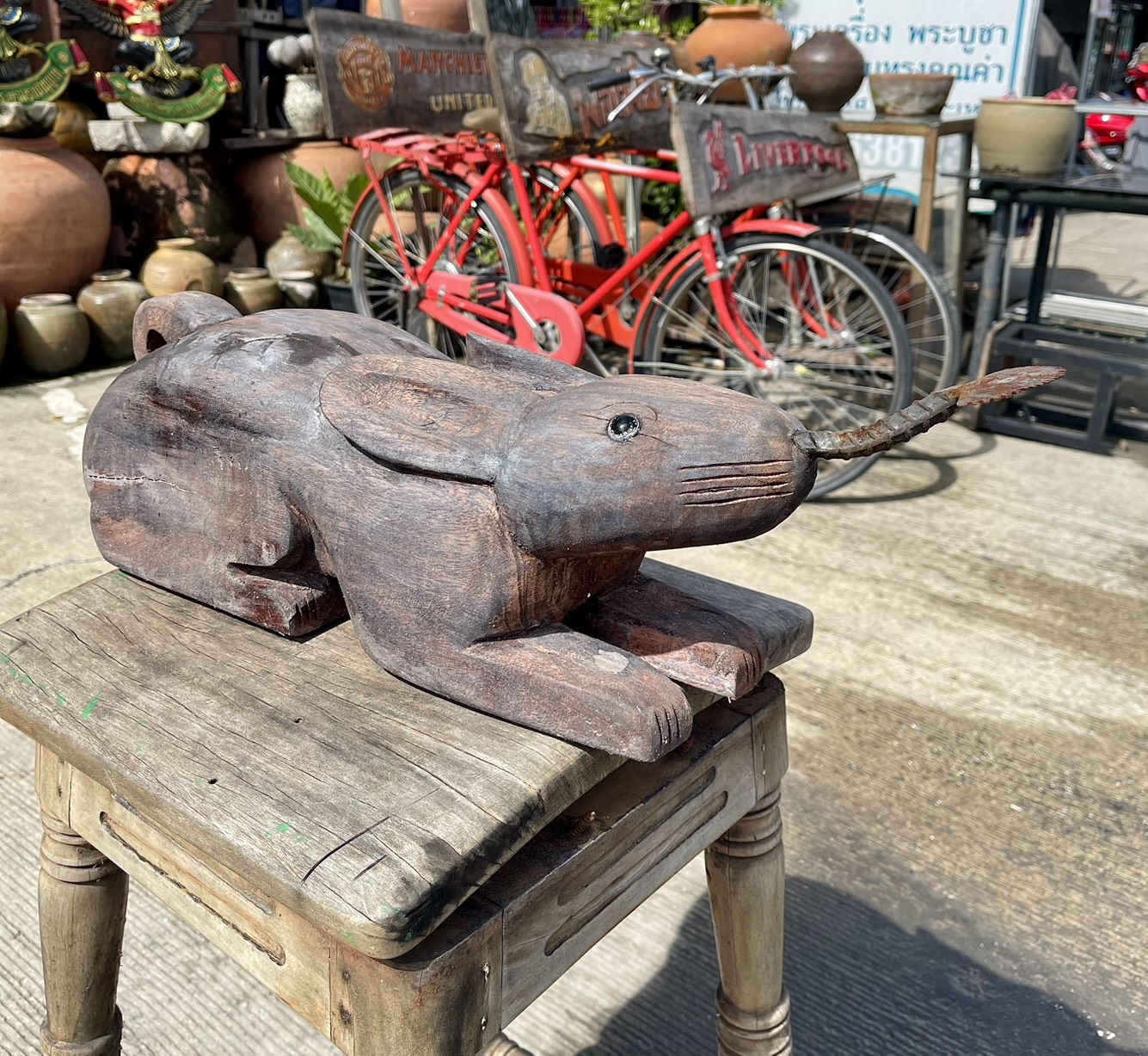 กระต่ายขูดมะพร้าว แกะสลัก สีโอ้ค กระต่ายไม้แกะ