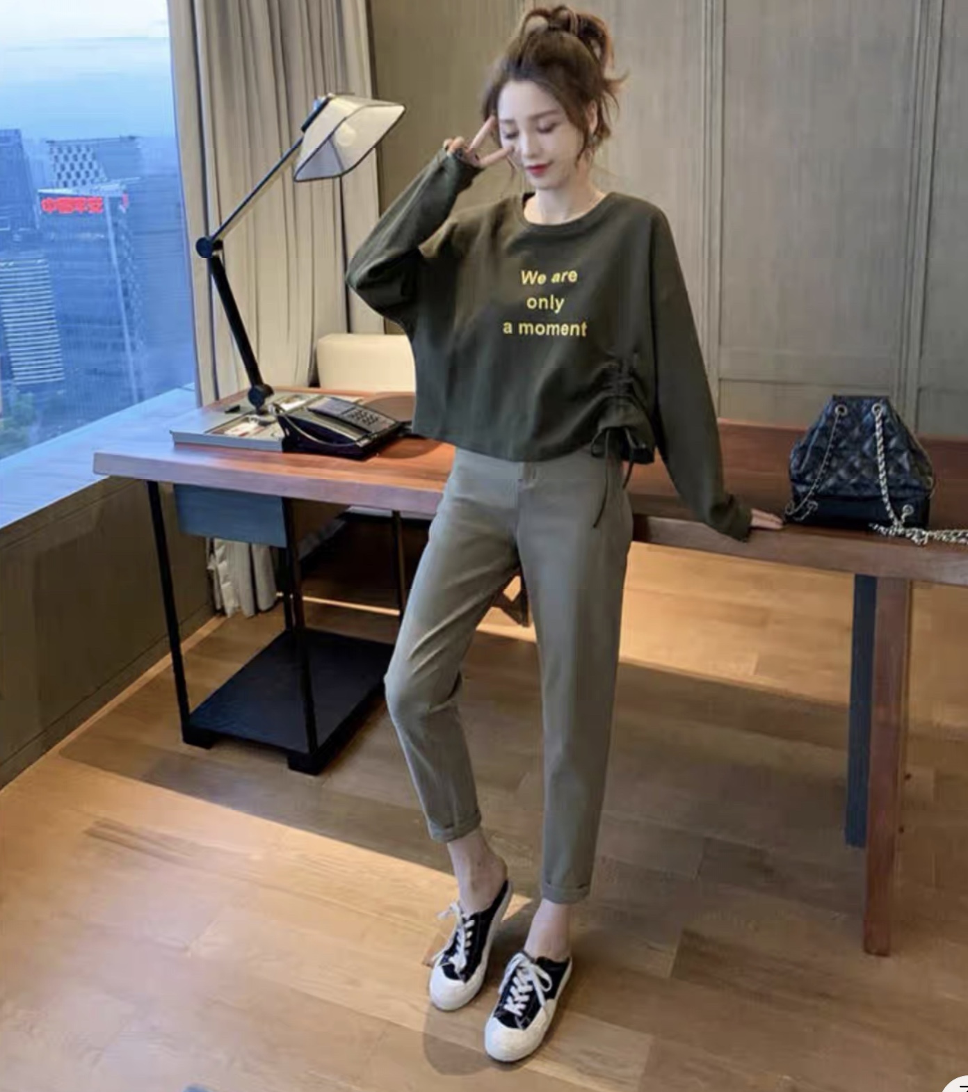 ชุดเซตขายาว เสื้อยืดโอเว่อร์ไซส์+กางเกงขายาว สีเขียวขี้ม้า