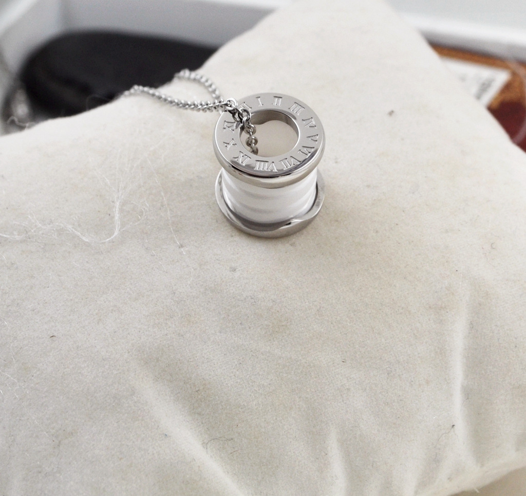 “เช็คสินค้าทัก line ก่อนโอนนะคะ”สร้อยคอสำหรับผิวแพ้ง่าย BV cera_NT302