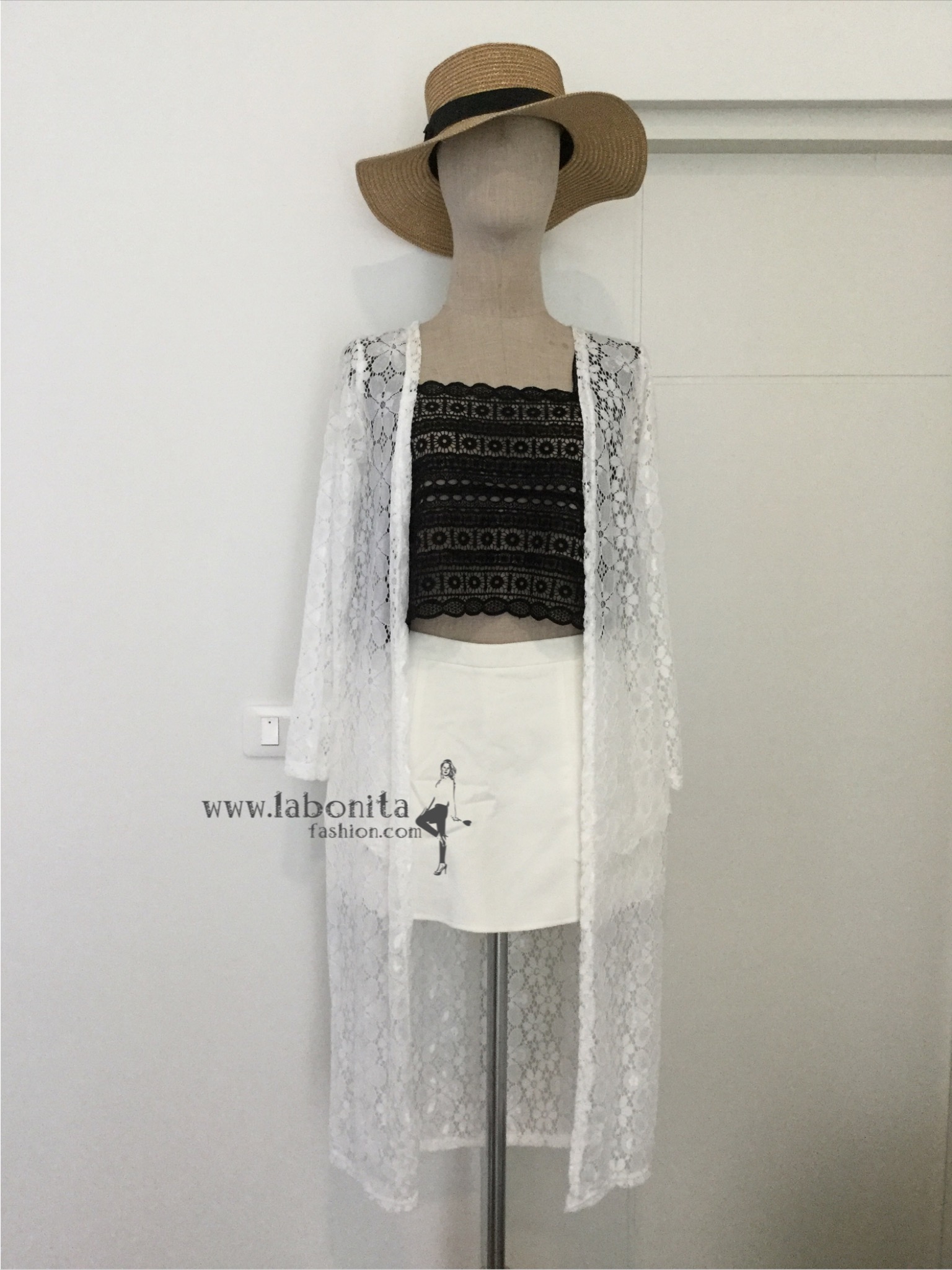 เสื้อคลุมยาวผ้าลูกไม้นุ่มๆ