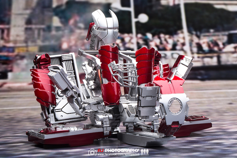 TYStoys 1/6 MK.5 Technical suitcase (Transformable)