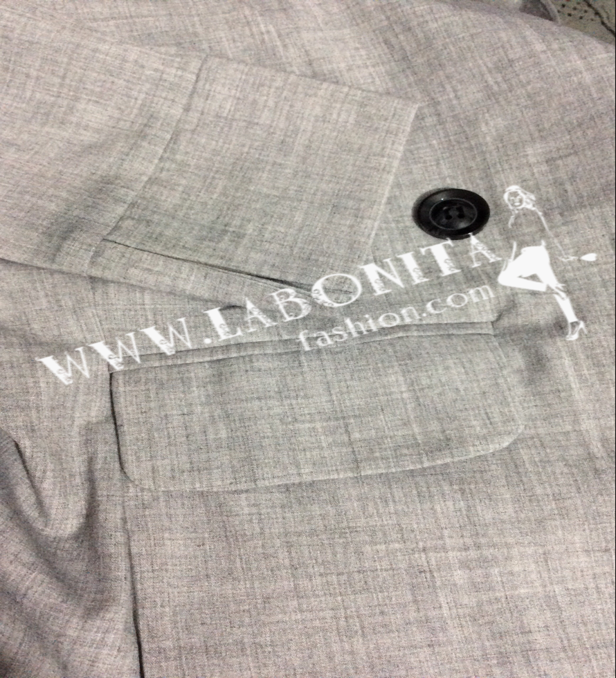 Blazer เสื้อสูทปกแบบ tailor ดีเทลด้านหลังถ่วง งานแบบเกร๋มากกก ผ้าดี๊ดี นุ่มมมมมมากกกบอกเลย