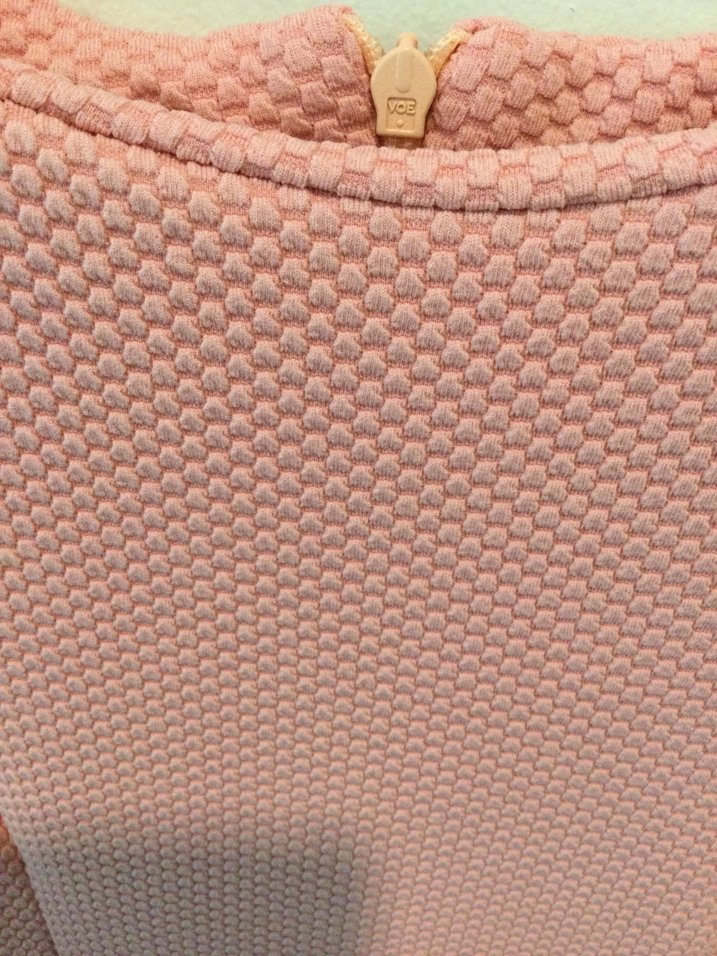 เดรสแขนกุดทรงสวยผ้านิ่ม ใส่ทำงาน ใส่เที่ยว ผ้า Waffle เนื้อผ้า มี Texture ในตัว 4 สีสวย