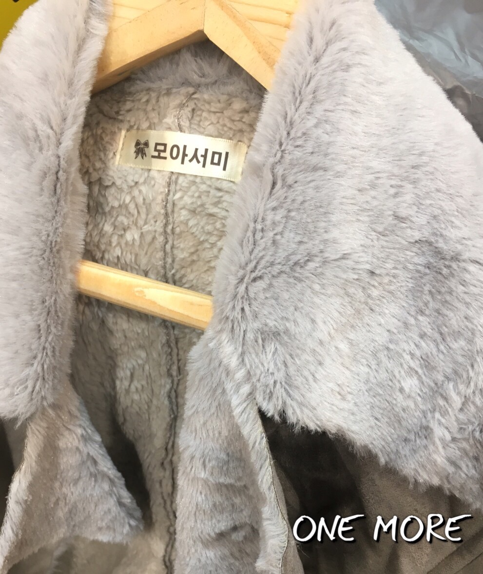 เสื้อคลุมกันหนาว กำมะหยี่ บุด้วยขนแกะเทียม แซมกระเป๋าข้าง ใส่แล้วอุ่น สวยเลิศเฟ้อร์