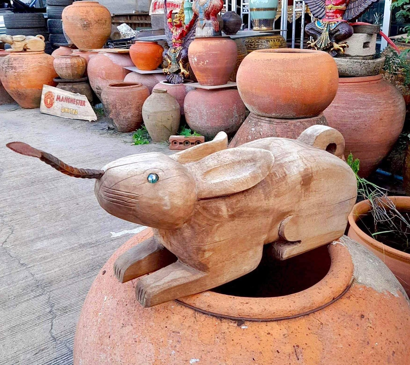 กระต่ายขูดมะพร้าว กระต่ายไม้แกะ แบบนั่งขูด