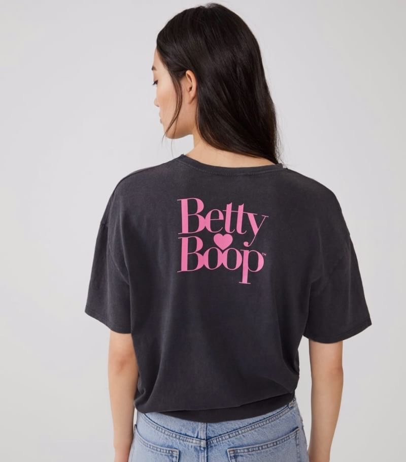 เสื้อยืด Betty Boop เสื้อยืดแฟชั่นดารา