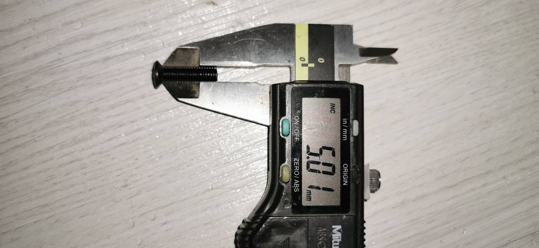 AD42 น็อตเกลียวซ้าย M5 สำหรับยึดหัวจับสว่าน 3 หุล สว่านแบตหัวจับ 0.8-10 มิล