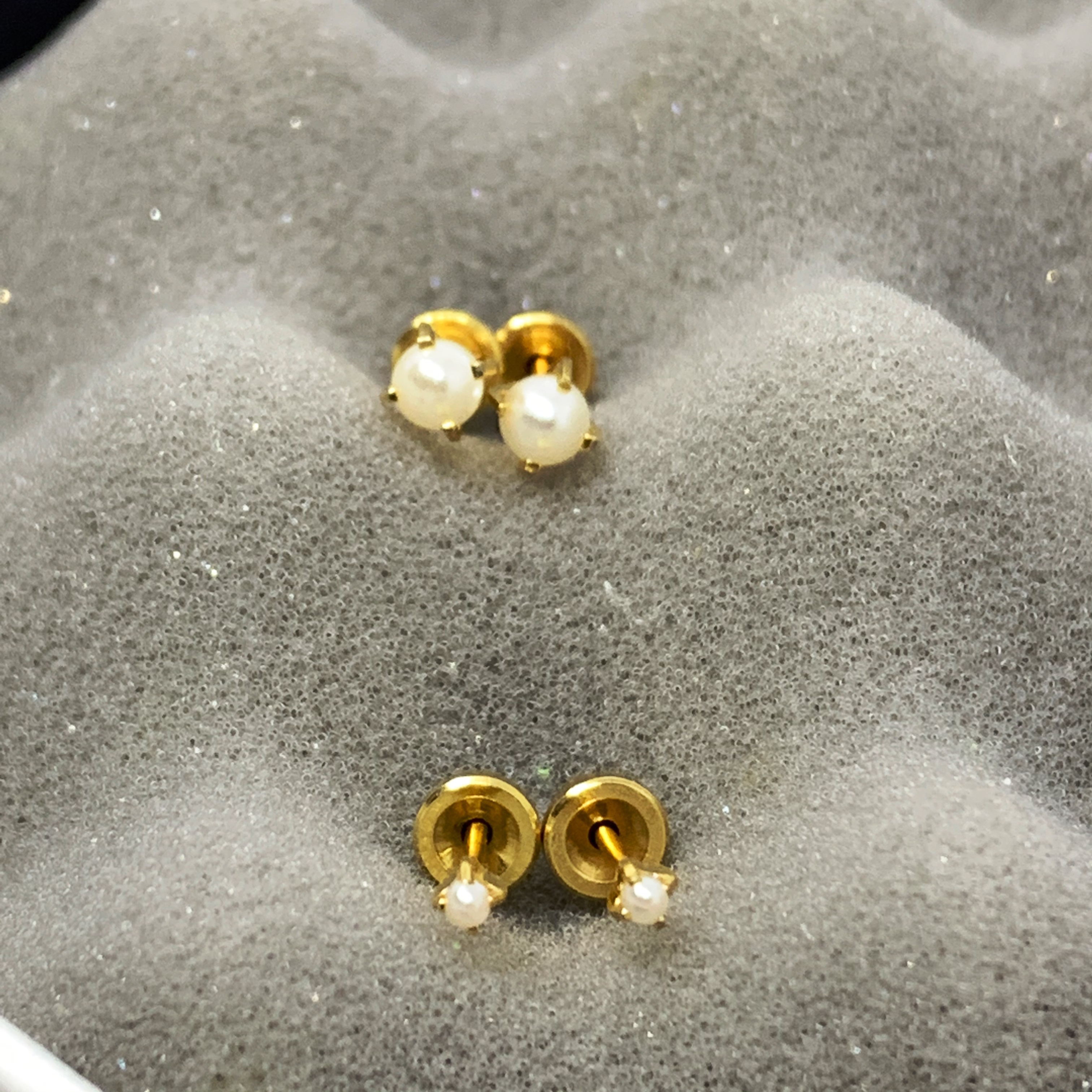 (สำหรับเจาะ)แป้นหมวก มุกก้านสีทอง Prong แพคเกจปลอดเชื้อ ปลอดภัย100%