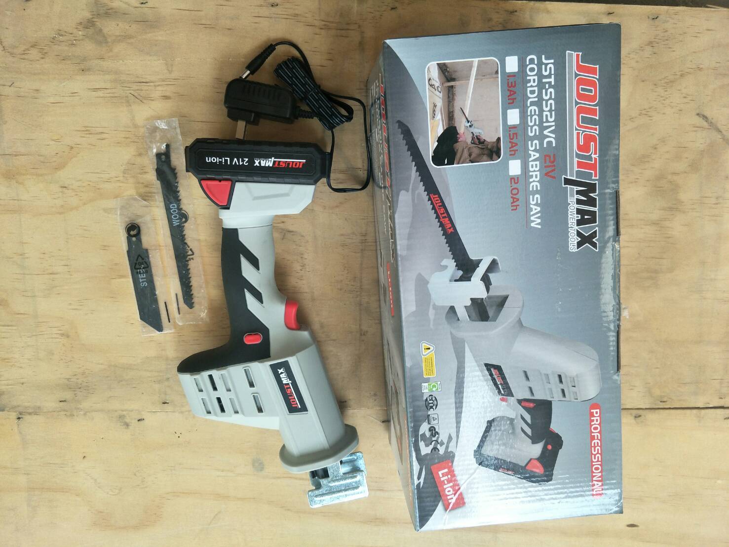 ES11 เลื่อยชักไฟฟ้า 21V งานเลื่อยไม้ เหล้ก ตัดกิ่งทำสวน ใช้ง่าย พกพาสะดวก