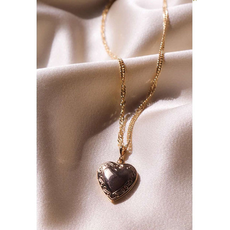 “เช็คสินค้าทัก line ก่อนโอนนะคะ”สร้อยคอสำหรับผิวแพ้ง่าย Heart locket_NT370