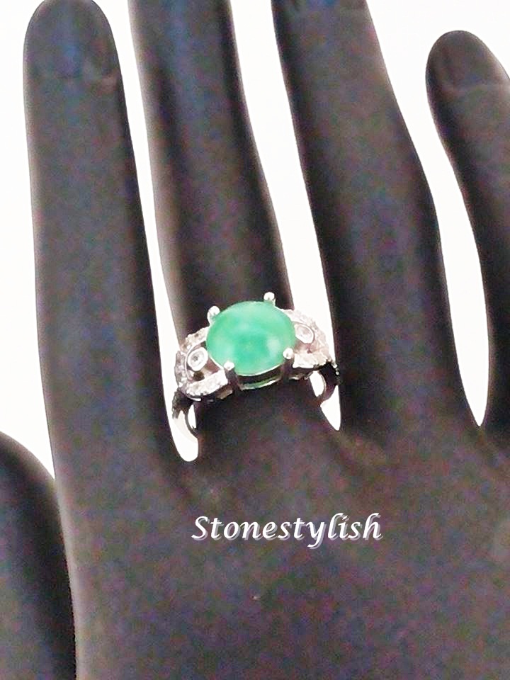 แหวนหยกล้อมคริสตัล Jadite A type Jade