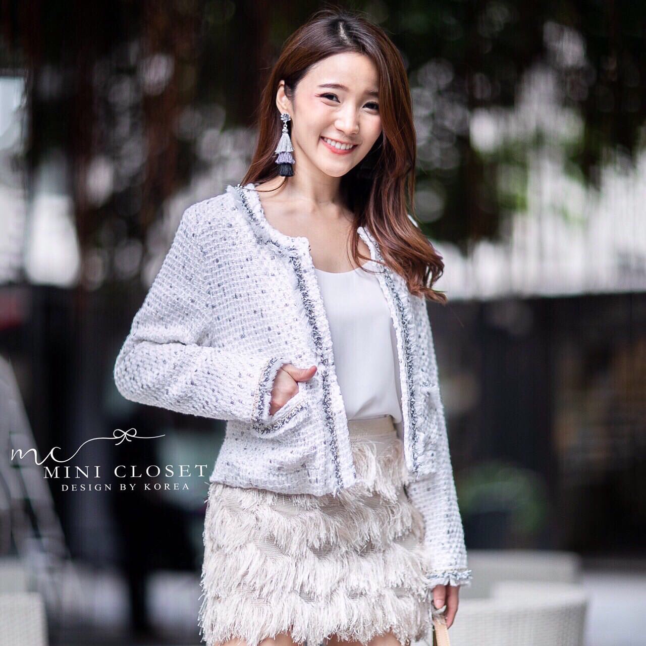 เสื้อคลุมผ้าทวีต สวยหรู ดูแพง มี2 สี ขาว ,ดำ