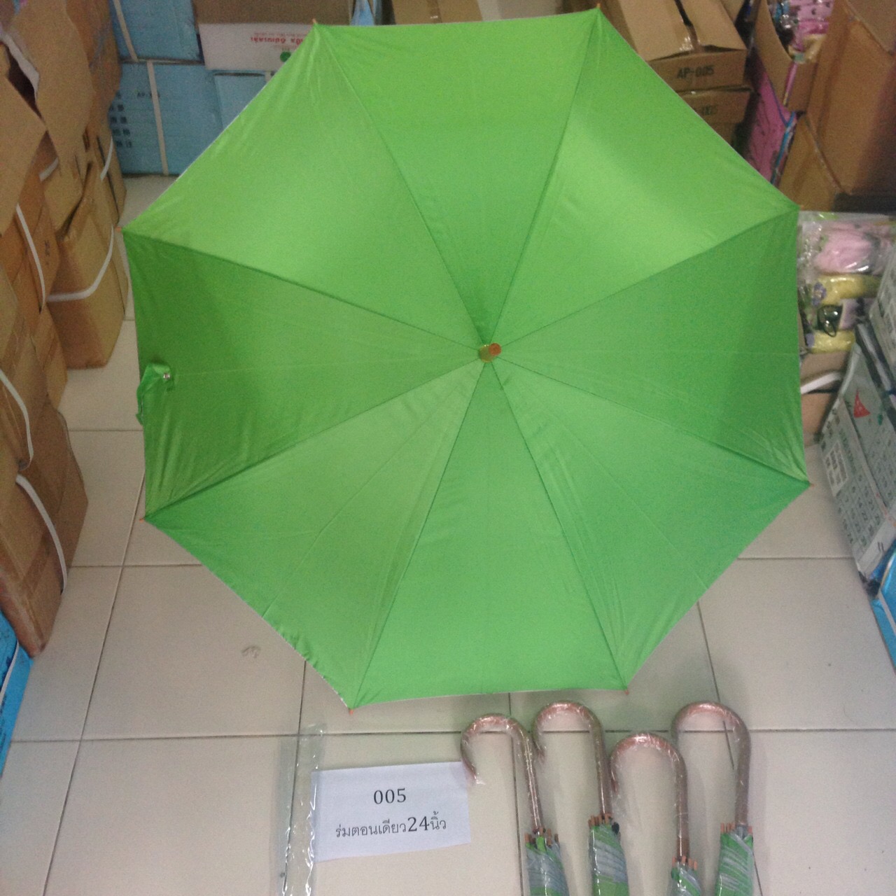 ร่มตอนเดียว24นิ้วด้ามพลาสติกลายไม้ เลือกสีได้ รหัส 005