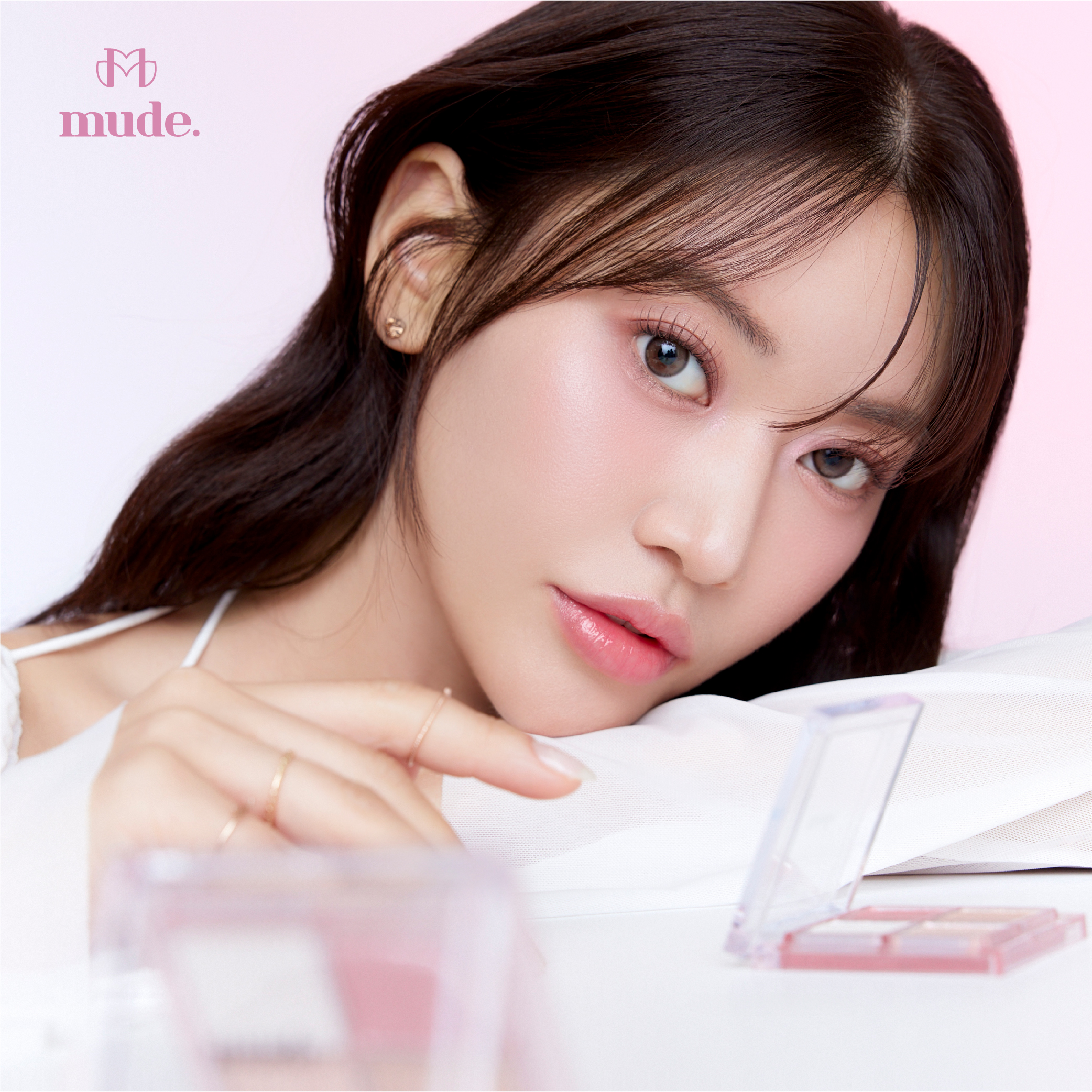 MUDE FULL BLOOM PALETTE 01 BLOOMING 3.8G. ( อายแชโดว์ ชิมเมอร์ กลิสเตอร์ )