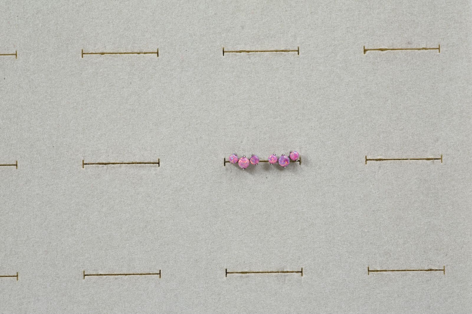 “เช็คสินค้าทัก line ก่อนโอนนะคะ”ไทเทเนี่ยม 100% ต่างหูสำหรับผิวแพ้ง่าย Mostache จิวแป้นแบนขันน็อต ขนาดก้านปกติ ราคา/ข้าง ETC141