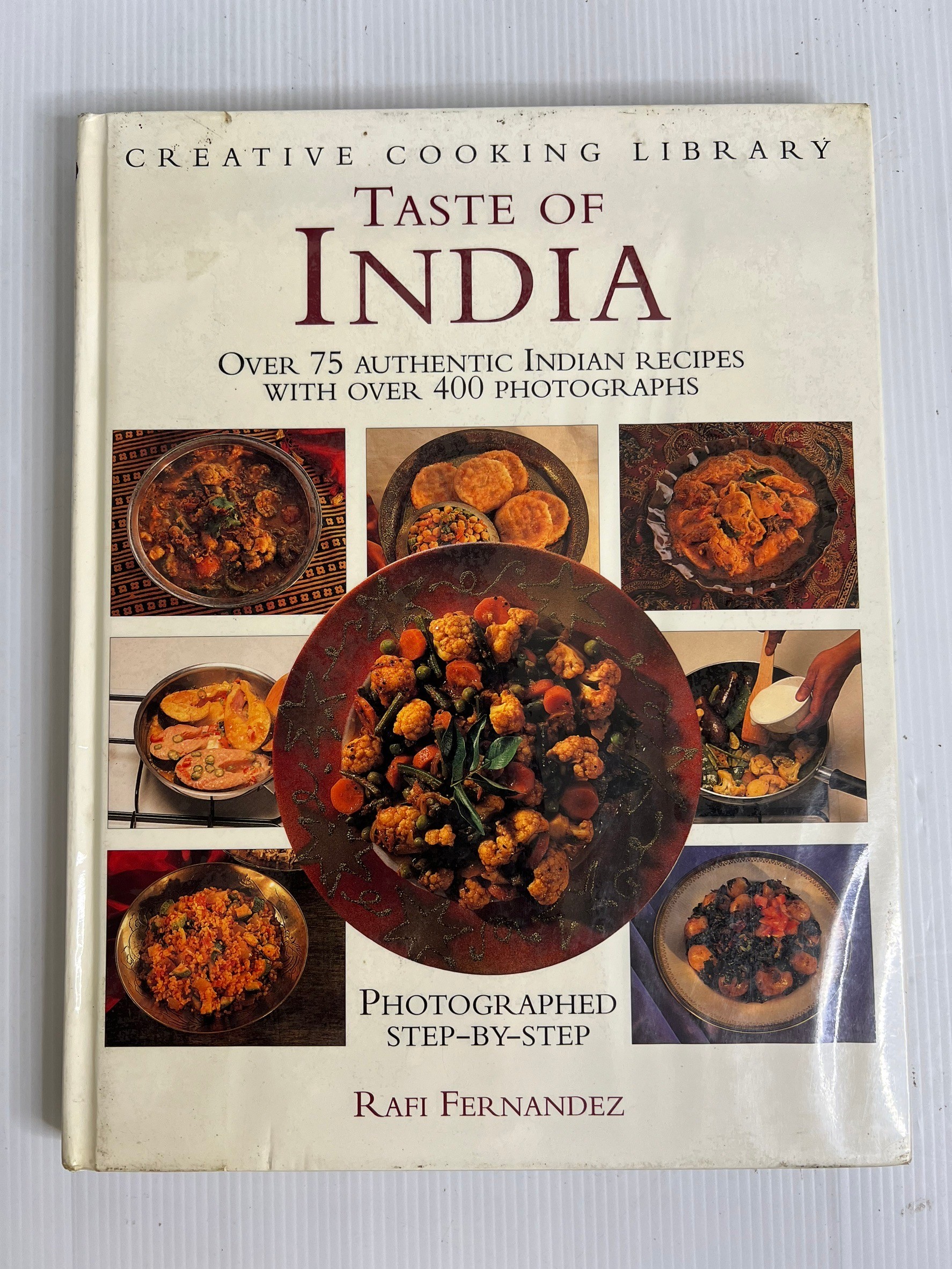 Taste of India (Creative Cooking Library) Fernandez, Rafi n/a 90-99% Hardcover