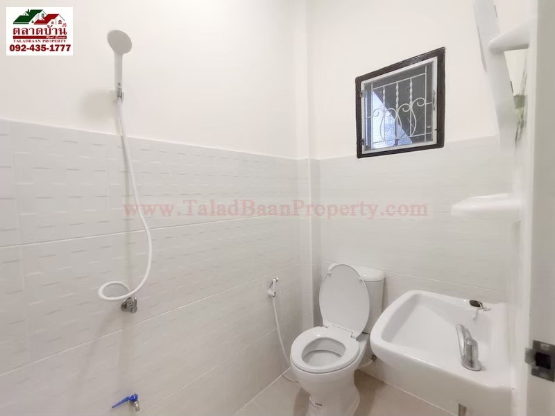 ทาวน์เฮ้าส์ 3 ชั้น ม.สุภาวัลย์ ซ.หทัยราษฎร์ 6 รามอินทรา คลองสามวา กรุงเทพฯ บ้านสวย พร้อมอยู่ ทำเลต้นโครงการ