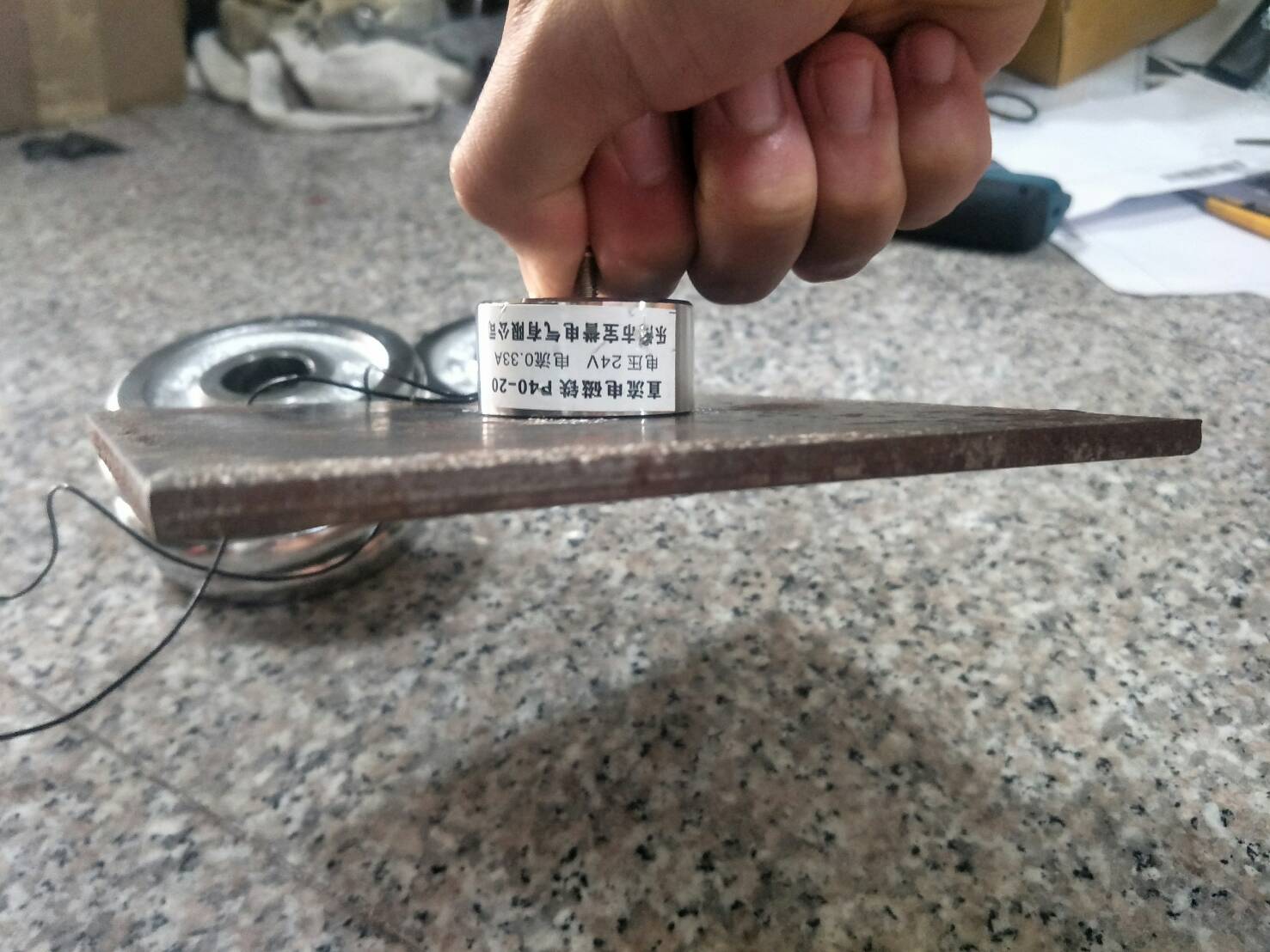 OT58 แม่เหล็กไฟฟ้า 12/24V สำหรับ DIY จับเหล้ก ต่างๆ