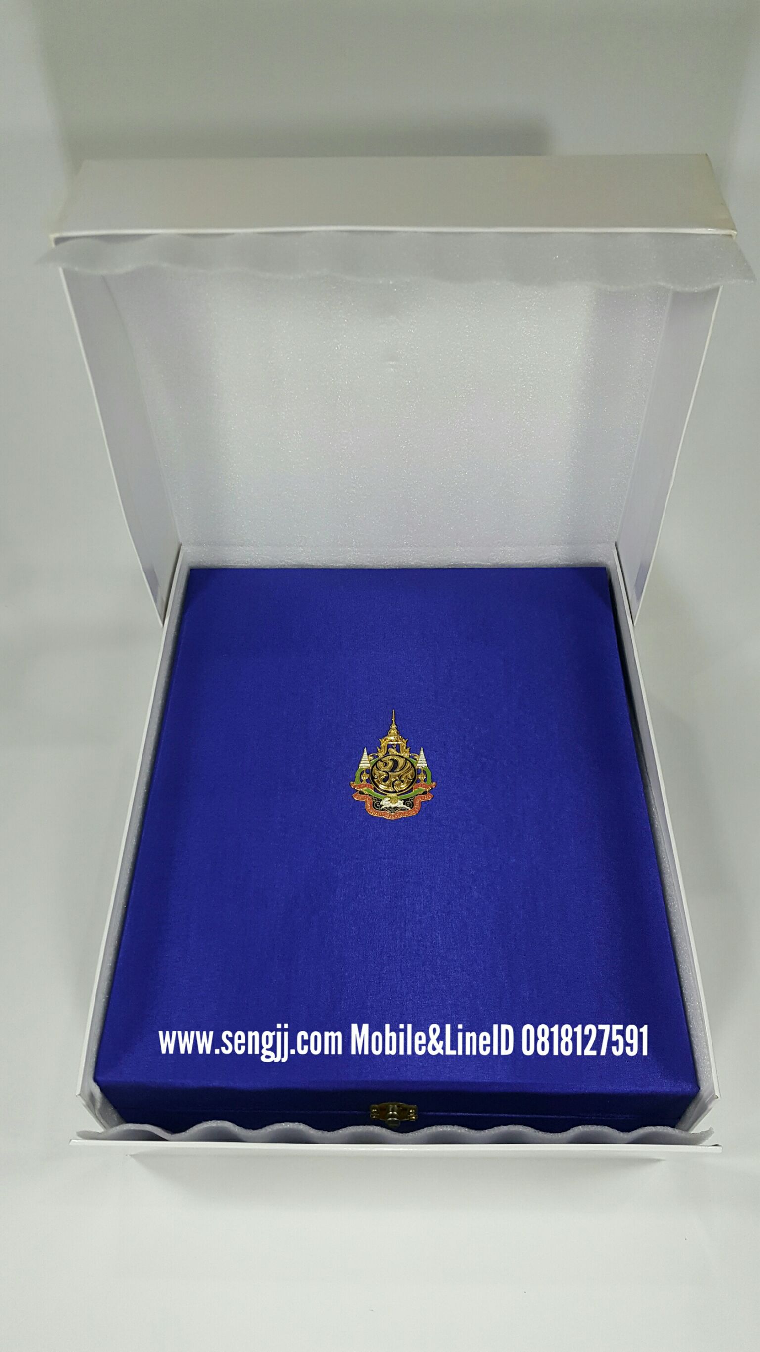 เหรียญทองคำขัดเงาที่ระลึก 7 รอบ 84 พรรษาในหลวง น้ำหนัก 16 บาท (240 กรัม) พ.ศ.2554