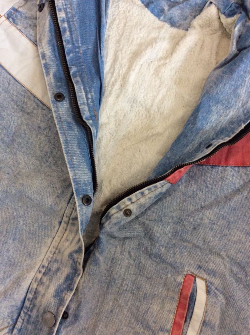 แจ็คเก็ตยีนส์กันหนาว เสื้อกันหนาวสไตล์เกาหลีมีขนด้านในใส่แล้วอุ่นค่ะ