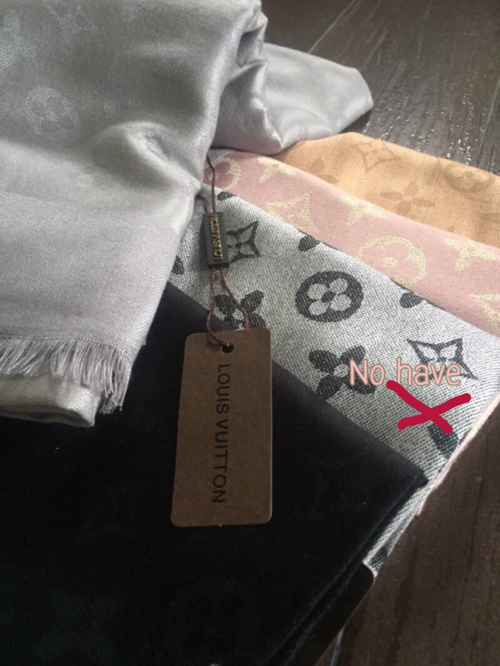 ผ้าคลุมไหล่ ผ้าพันคอ Lv ผ้าเนื้อดี นุ่ม ทอลายในตัว ลายคมชัดค่ะ หนาวนี้ห้ามพลาดค่ะ