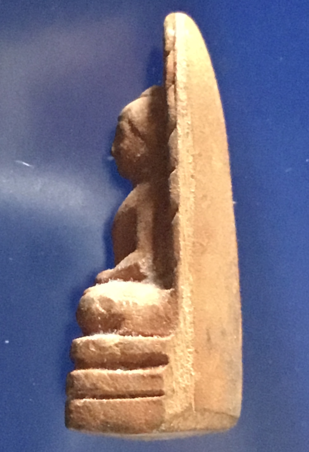 พระรอดบรรจุกริ่งผสมว่าน 108 หลวงพ่อฤาษีลิงดำ วัดท่าซุง เนื้อแดง