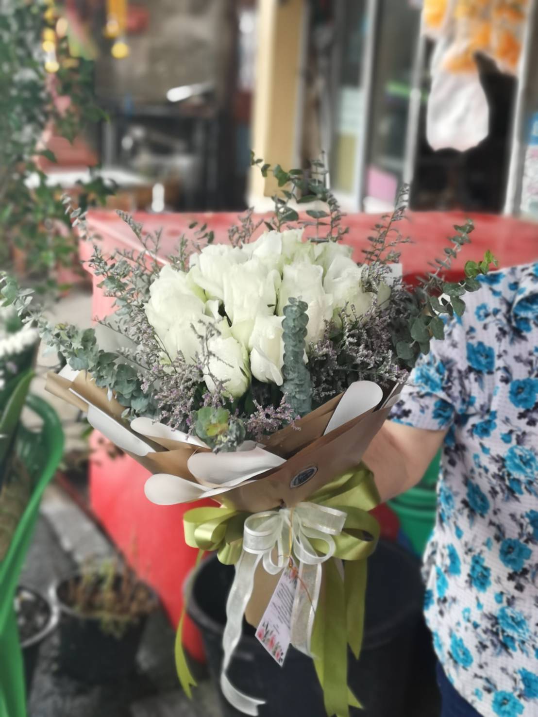 ช่อดอกกุหลาบสีขาว ง้อคืนดีแฟน