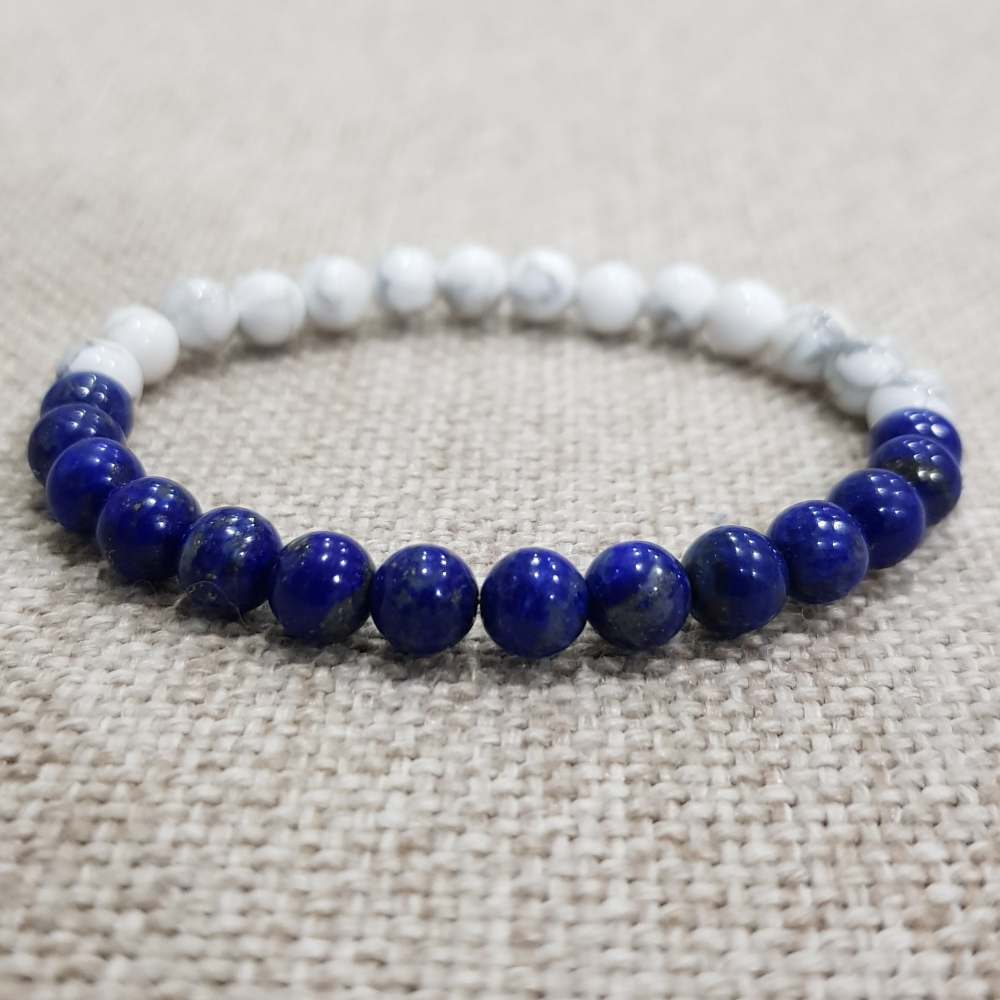 Lapis Lazuli & Howlite ลาปิส ลาซูลี่, ลาพิส ลาซูลี่ และ ฮาวไลท์ 6 mm นําความสุขใจ ความสมหวังและมีชีวิตที่สุขสบาย ทำให้เกิดความรักเข้าใจในหมู่พวกพ้องและหุ้นส่วนในการทําธุรกิจ