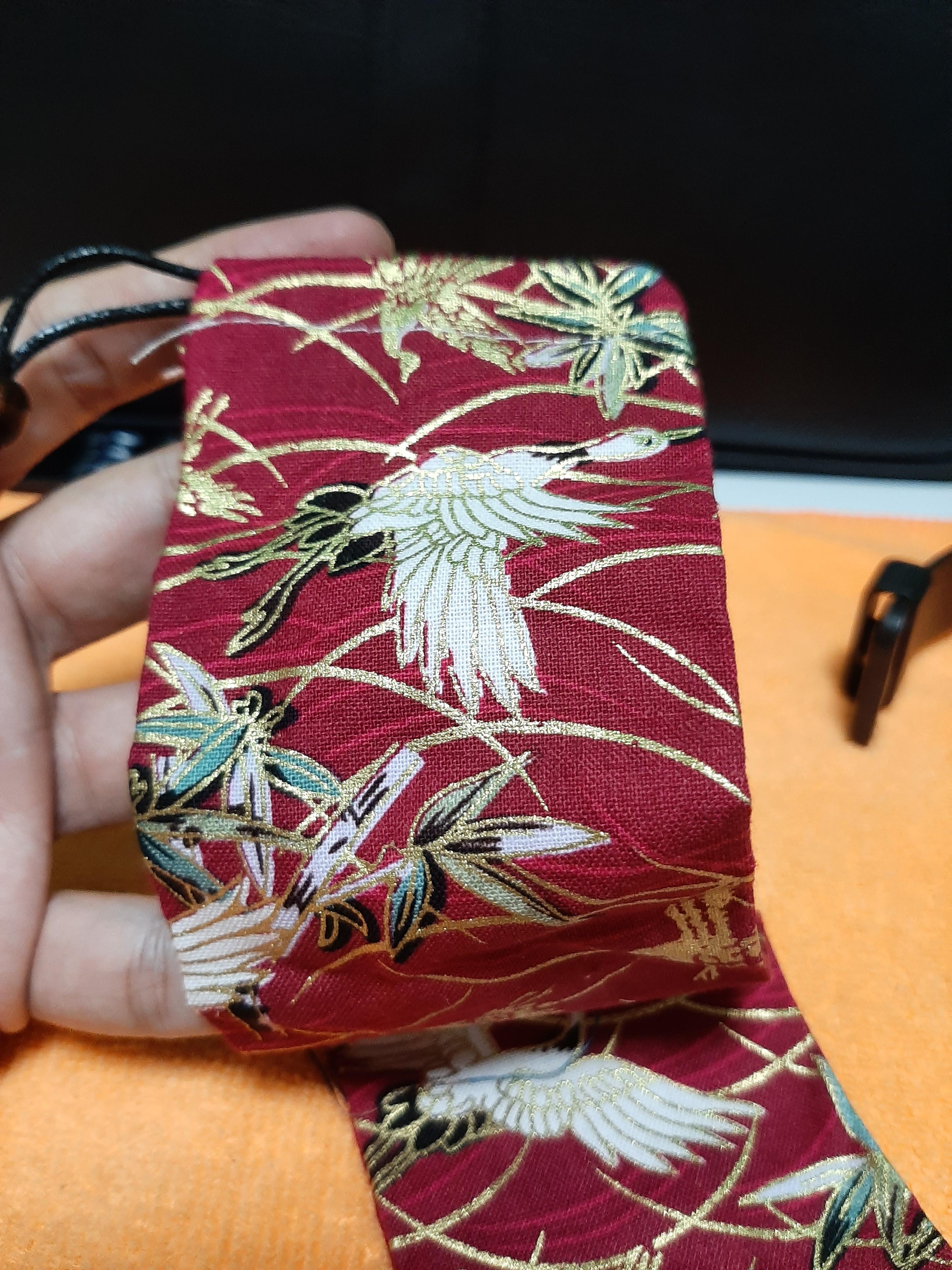 กระดิ่งแมว พรัอมซองผ้าลายนกกระเรียน