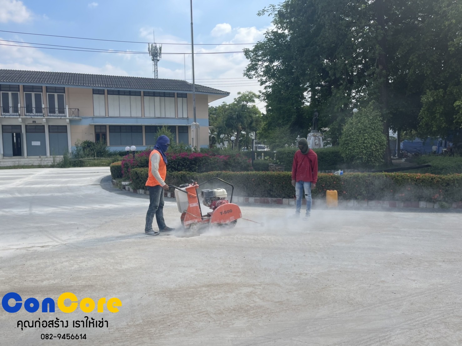 บริการให้เช่า - TAMTON เช่าเครื่องตัดคอนกรีต เช่าเครื่องตัดถนน เช่ารถตัดจ๊อย T-500H เครื่องยนต์ฮอนด้า HONDA 13HP พร้อมใบเพชร 20 นิ้ว หนา 4 มิล ตัดลึก 19 ซม.