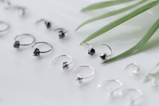 ต่างหูสำหรับผิวแพ้ง่าย เงินแท้ 92.5% U mini Clip