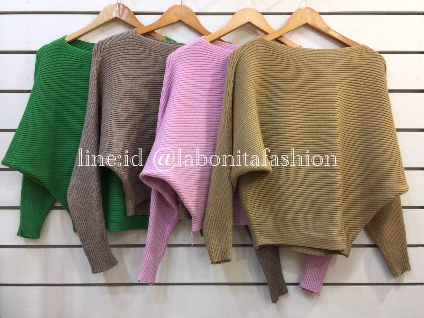 เสื้อไหมพรมคอปาด ทรงสวยเกร๋มากๆ